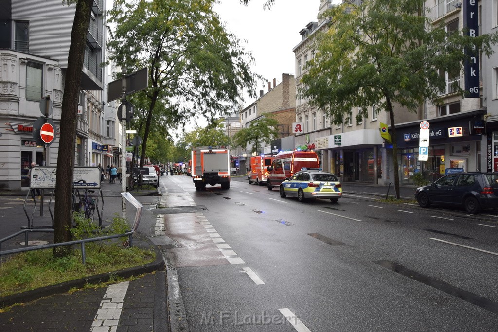 Feuer 2 Koeln Nippes Neusserstr P018.JPG - Miklos Laubert